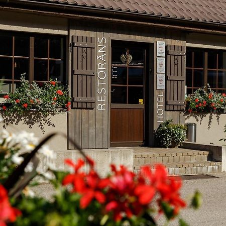Plavas Hotel Ainaži Eksteriør billede