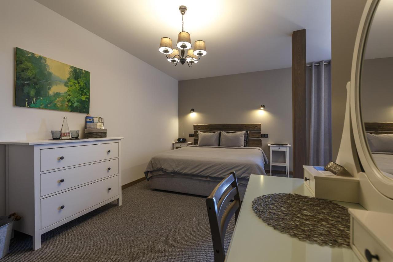 Plavas Hotel Ainaži Eksteriør billede